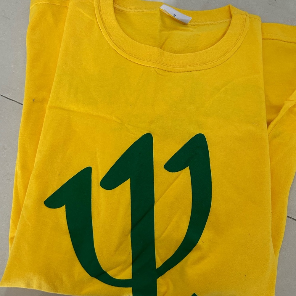 Club med Brazil NEW Yellow Graphic T-Shirt - Picture 6 of 7